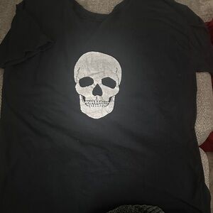 Black Skull Graphic Tee